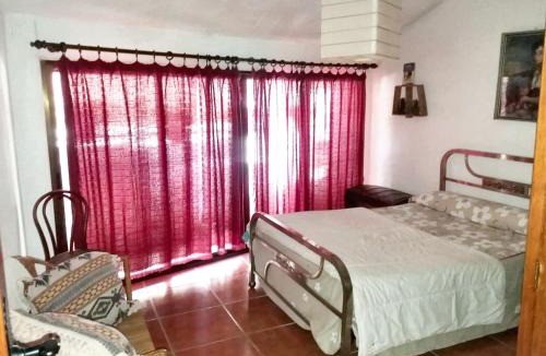 Quesada House | Spacious comfortable house in Quesada with balcony