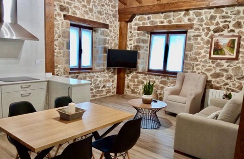 Mogrovejo Apartment | Spacious Duplex Apartment