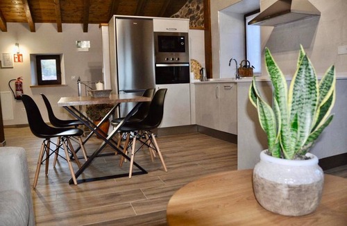 Mogrovejo Apartment | Spacious Duplex Apartment