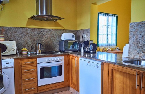 Villaverde House | Spacious Holiday Home in La Oliva