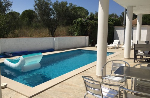 El Mas Fumats House | Spacious holiday home with private pool, internet, air conditioning