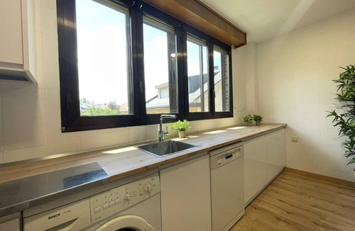 Jaca Villa | Spacious Villa in Jaca with Private Pool and Garden