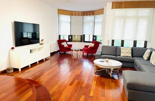 Jaca Villa | Spacious Villa in Jaca with Private Pool and Garden
