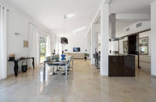 Palma de Mallorca Villa | Spacious villa in Son Vida, prime location near Palma with lovely views