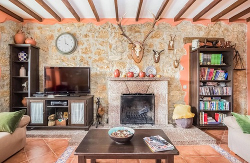 Santullano House | Spectacular and authentic vacation home with a large private plot.