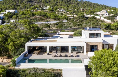 Sant Josep de sa Talaia Villa | Splendid Ibiza Villa | Villa Narcissa | 3 Bedrooms | Breathtaking Sea Views |.