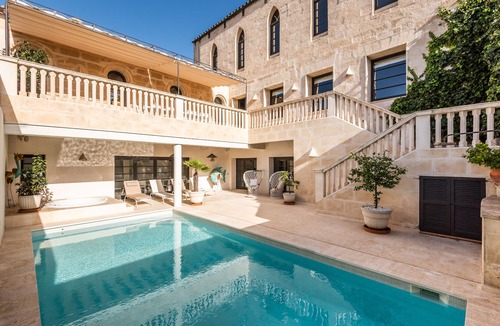 Mahon House | Splendid Former Chapel With Pool and hot tub