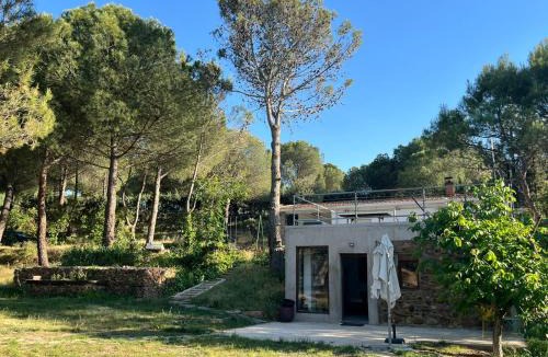 Uceda House | Stone Garden, Casa en plena naturaleza