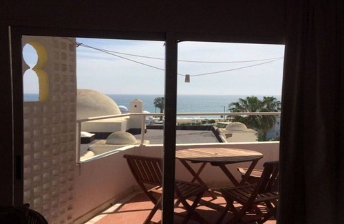 Mojacar Apartment | Studio apartment with stunning sea views (sleeps 4), close to the beach.