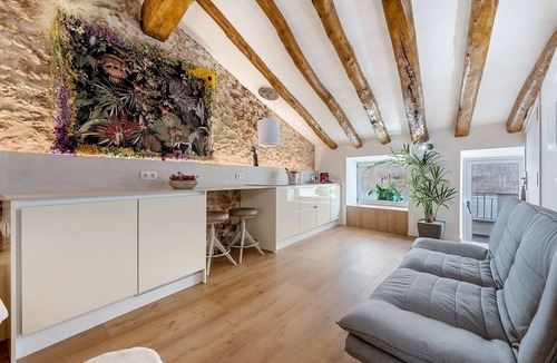 L'Hospitalet de l'Infant Apartment | Studio Apartment "El Nido 14 Colibrí" with Balcony & Wi-Fi