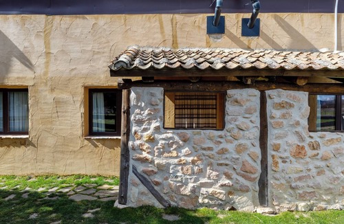 Santo Tome del Puerto Apartment | Studio 'Gato' with Mountain View and Private Garden