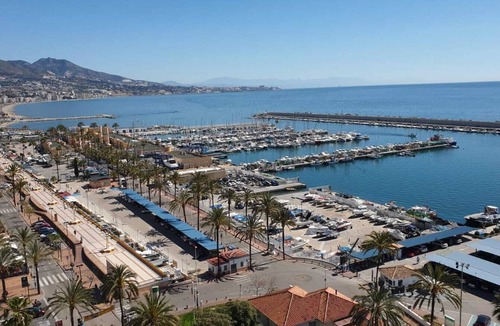 Fuengirola City Centre Apartment | Studio in Fuengirola with sea views