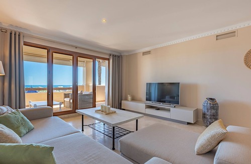 El Paraiso Apartment | Stunning full seaview apartment within gated community in quiet El Paraiso area