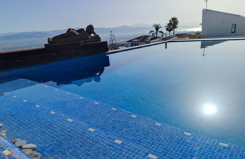 Alhaurin de la Torre House | Stunning home in Alhaurín de la Torre