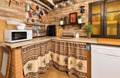 Alcala la Real House | Stunning home in Alcala la Real