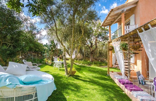 Vilafranca de Bonany House | Stunning private villa with hot tub, WIFI, A/C, TV, patio, pets allowed and panoramic view