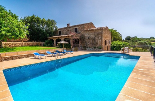 Felanitx House | Stunning private villa for 6 people with private pool, WIFI, TV, terrace and pets allowed
