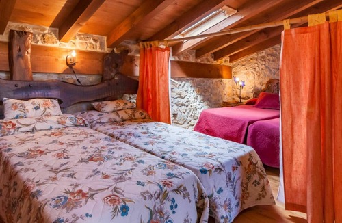 Herrerias Villa | Stunning private villa for 4 guests with TV, patio and parking