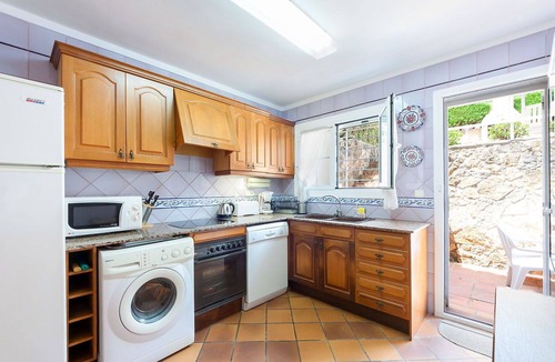 Tossa de Mar House | Stunning villa for 7 people with pool, WIFI, TV and balcony