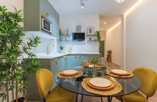 Torrefiel Apartment | Stylish apartment near the center of Valencia
