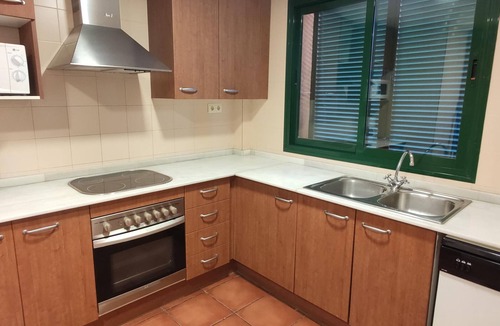 L Almadrava Apartment | Stylish Family-Friendly Apartment with Pool Near the Beach in L'Ametlla de Mar