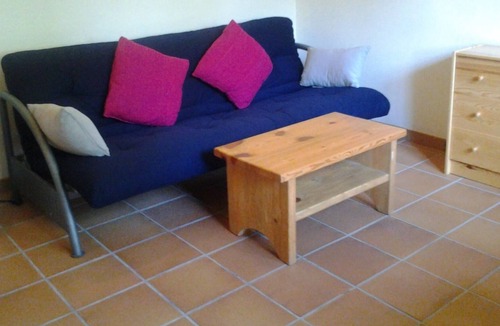 Outes Apartment | Suite for three in converted barn on ground floor