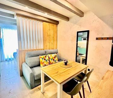 Carihuela Apartment | SUITE PLAYA CARIHUELA Apartamentos