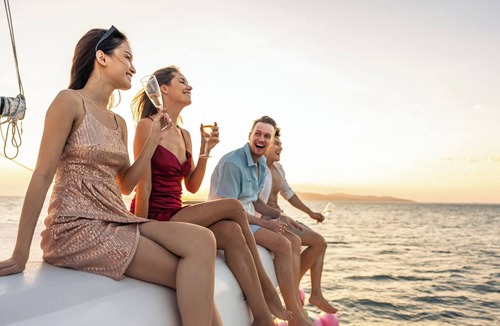 Vigo Boat Rental | Sun-Kissed Sailing Adventure in Vigo, Galicia