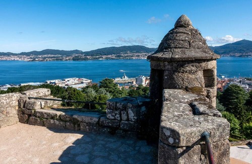 Vigo Boat Rental | Sun-Kissed Sailing Adventure in Vigo, Galicia