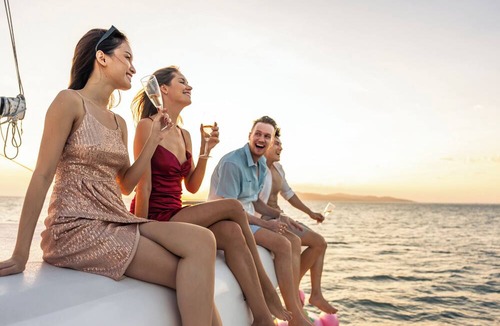 Vigo Boat Rental | Sun-Kissed Sailing Adventure in Vigo, Galicia