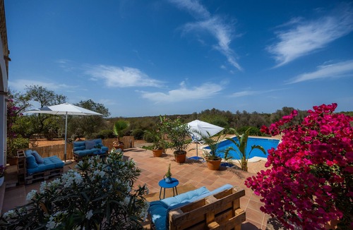 Santanyi Villa | Sun oasis with large pool & bookable breakfast