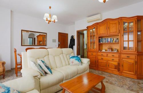 Los Nietos Apartment | Sunny Seaside Getaway in Mar Menor
