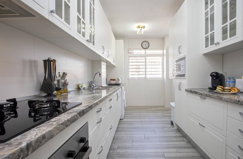 Cruz de Humilladero Apartment | Sunstay Lima Flat Malaga