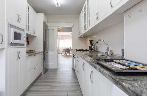 Cruz de Humilladero Apartment | Sunstay Lima Flat Malaga