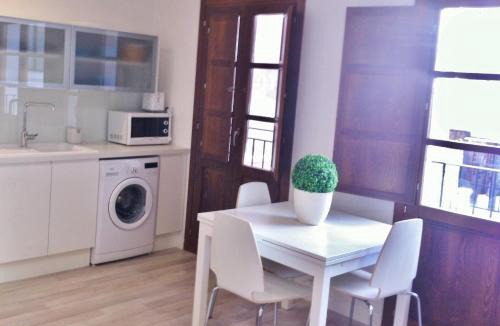 Valencia City Centre Apartment | Superb Central Market Apt