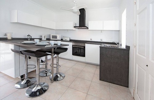 Rojales Villa | Superb Location with Great Outside Space