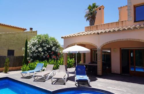 Sant Pere Pescador Villa | Superb villa near sandy beach Sant Pere Pescador, Amfora 64