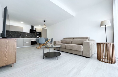 Villaverde Apartment | Superior Apartment Sleeps 2 with Pool
