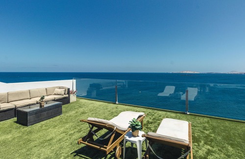 Telde Apartment | Taliarte Lighthouse Chinijo (TERRACE TO SHARE)