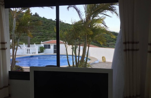 Sauzal House | TENERIFE-CANARIAS-HOUSE - POOL-WITH-SALT-WATER-LARGE-GARDEN.
