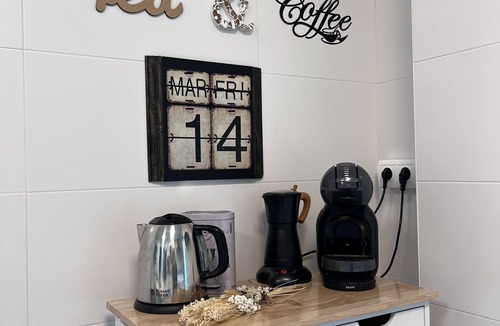 Barrio de Jesus Apartment | The Balcony of Ebro (parking option)