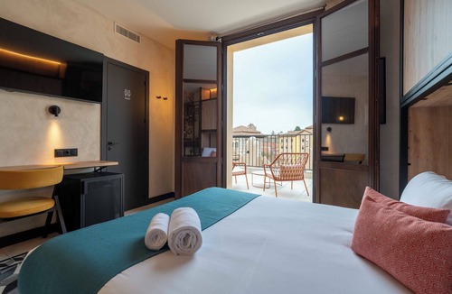 Centro - Sagrario Hostel | The Central House Granada Elvira Hostel