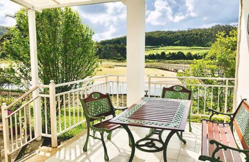 Ortigueira House | The Cliffs - Esteiro Saltwater Beach