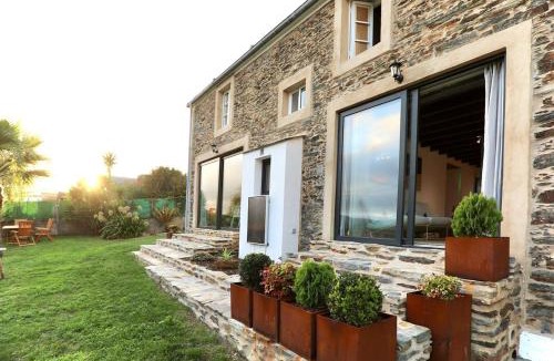 Loiba House | The Cliffs - Picon Seaside Cottage