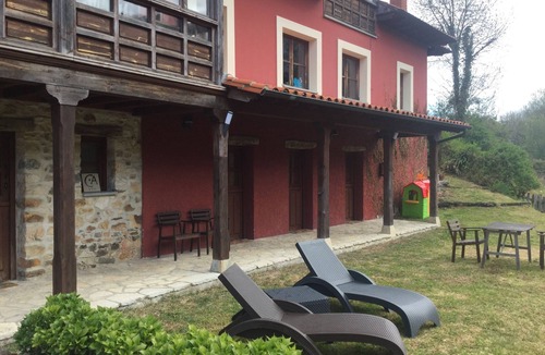 Prado Cottage | "The Interior of Gaia" a place to get lost.