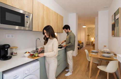 Aiora Apartment | The Maritim Metro Station Suite 03 by Florit Flats