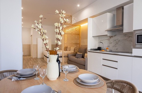 Safranar Apartment | The Patraix Suite 12 by Florit Flats