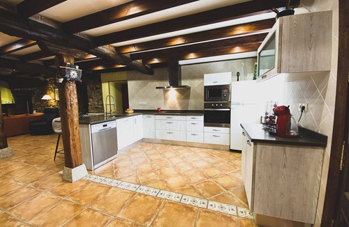Escobedo House | The Pendo House Private Bathroom