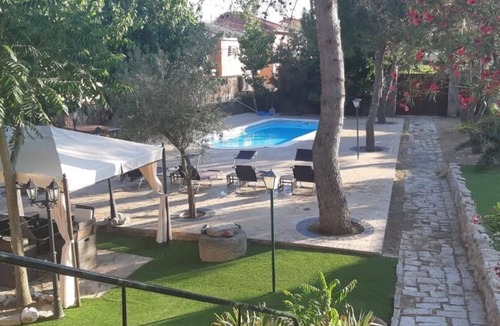 Paredes de Escalona Cottage | The Puppet House for 10 people