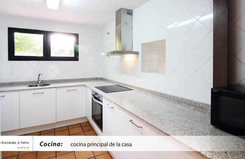 San Martin de Elines Cottage | THE ROMANIKA OF FELLINI